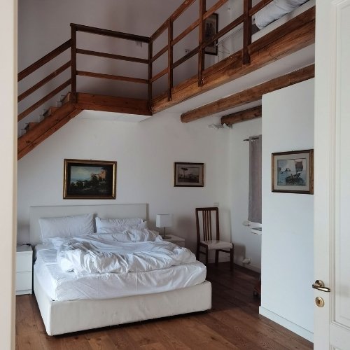 Soppalco in legno, soluzione comoda e rapida da adottare.
